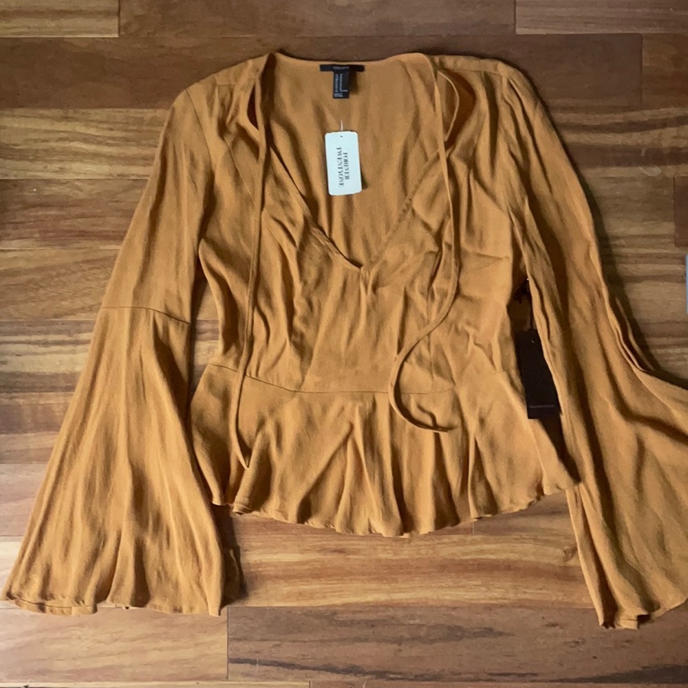 Forever 21 trumpet long sleeve